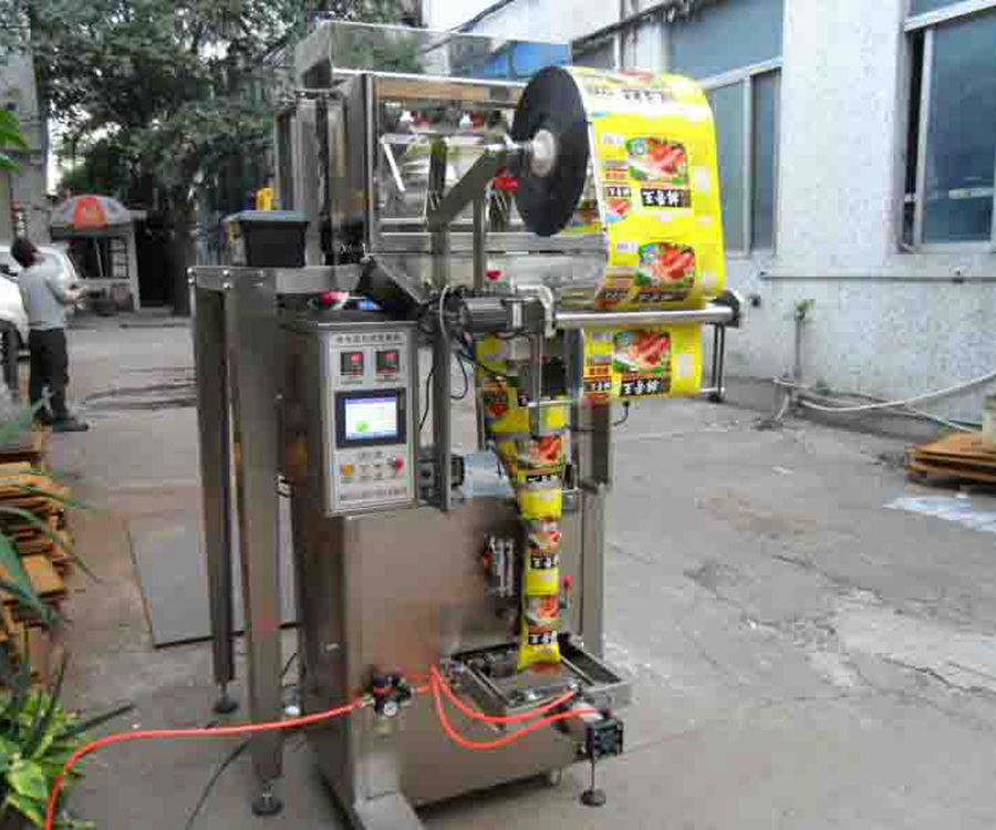 電子稱自動(dòng)包裝機(jī)